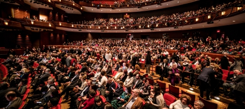 hero_2018OpeningNightaudience_1.jpg